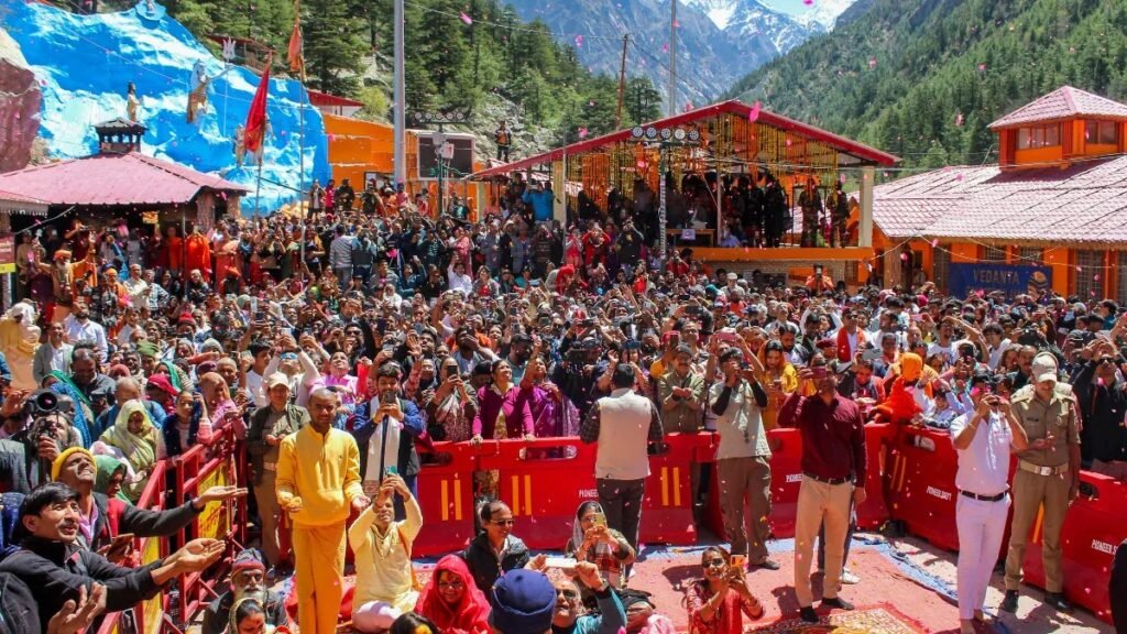 नया कीर्तिमान स्थापित कर रही है चारधाम यात्रा