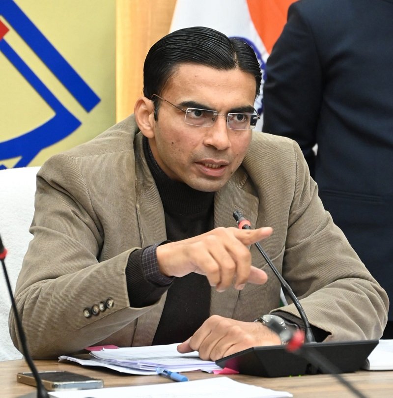 जनसंपर्क प्रशासन की प्राथमिकता : डीएम जनसंपर्क प्रशासन की प्राथमिकता