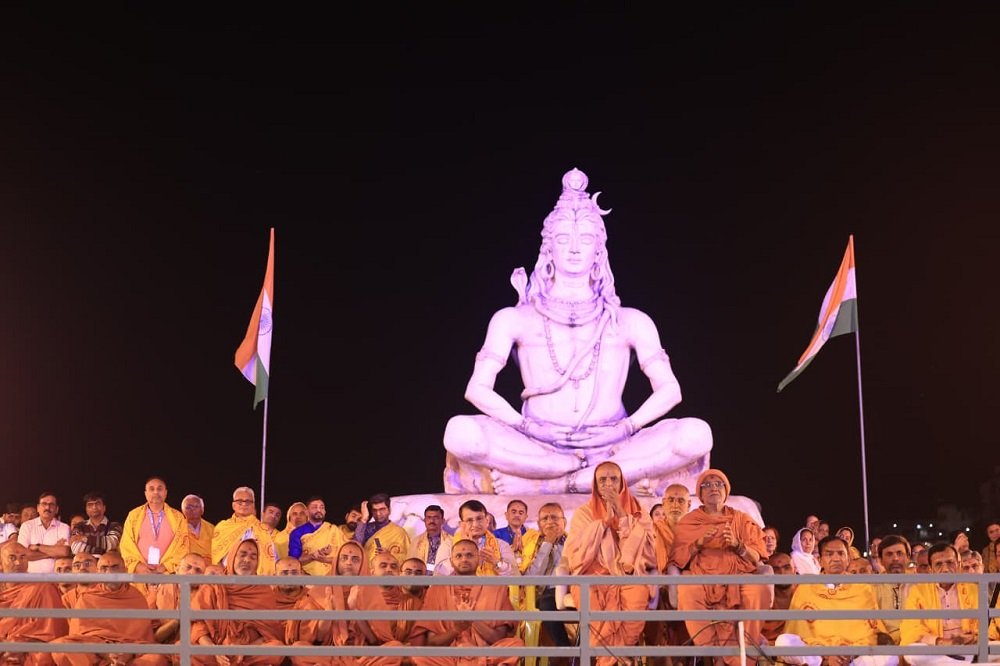 Parmarth Niketan : महापर्व छठ पूजा की परमार्थ निकेतन में दिखी रौनक Parmarth Niketan