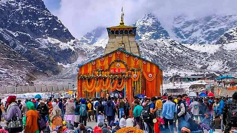 केदारनाथ धाम की यात्रा ने पकड़ी रफ्तार, दूसरे चरण की तीर्थयात्रा को लेकर श्रद्धालु उत्साहित Kedarnath pilgrimage picks up pace, devotees excited about the second phase of the pilgrimage