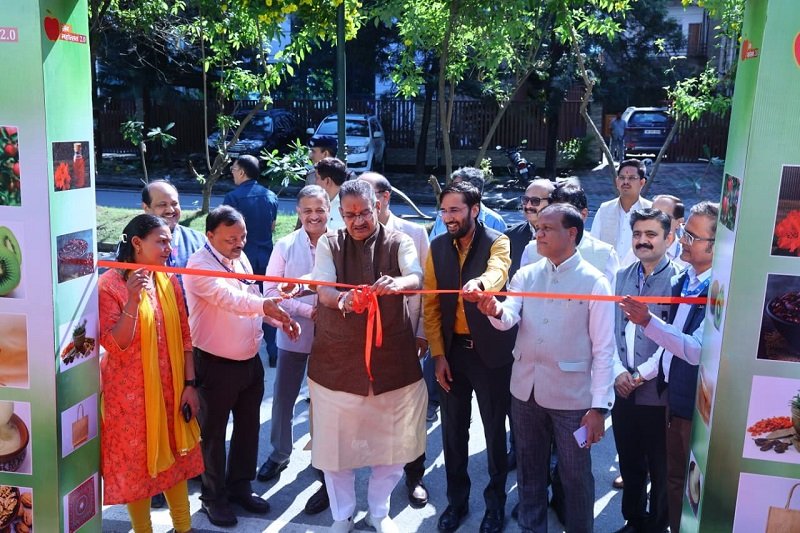 सेब महोत्सव 2.0 का कृषि मंत्री ने किया शुभारंभ Agriculture Minister inaugurated Apple Festival 2.0