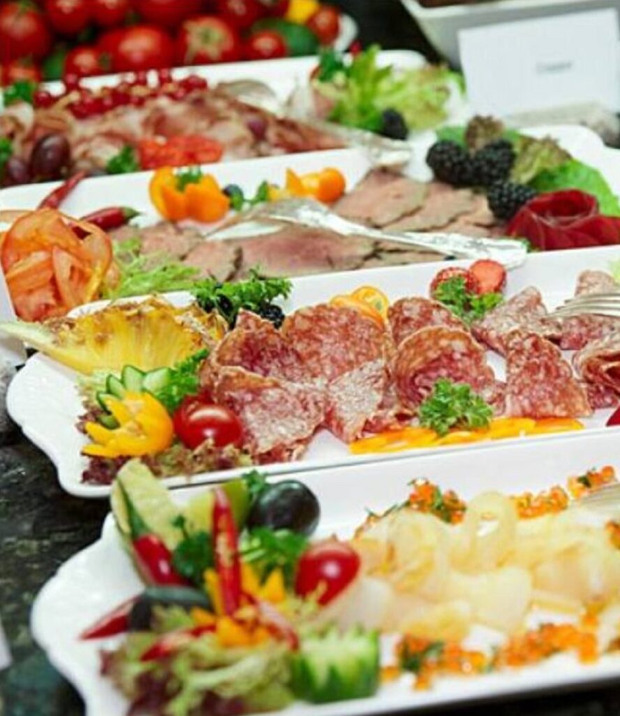 CookedFoodRisks : इन बातों पर दें ध्यान, नहीं तो पका हुआ खाना भी सेहत को पहुंचाता है नुकसान CookedFoodRisks