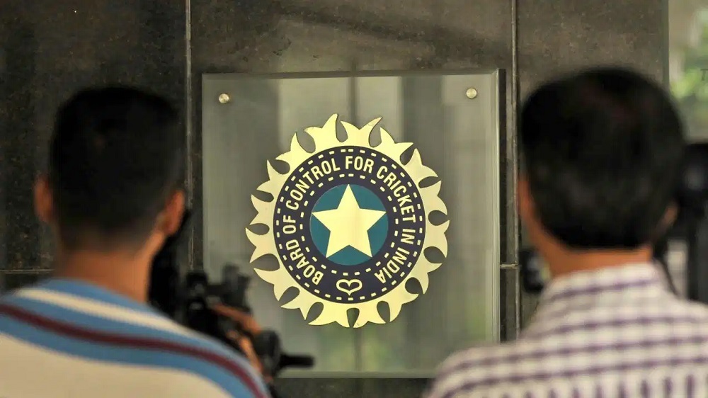 BCCI : टीम इंडिया का स्पॉन्सर बनना की BCCI ने बढ़ाई कीमत BCCI