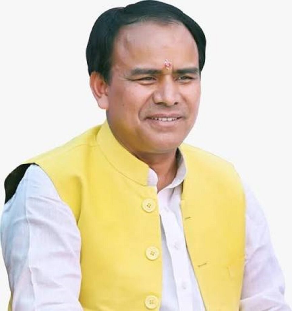VocationalEducation : सरकारी स्कूलों में व्यावसायिक पाठ्यक्रम जारी रहेगा – डॉ.धन सिंह रावत VocationalEducation