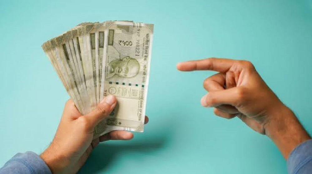 HDFCBankFraud : बैंक कर्मचारी पर भरोसा करना पड़ा भारी HDFCBankFraud