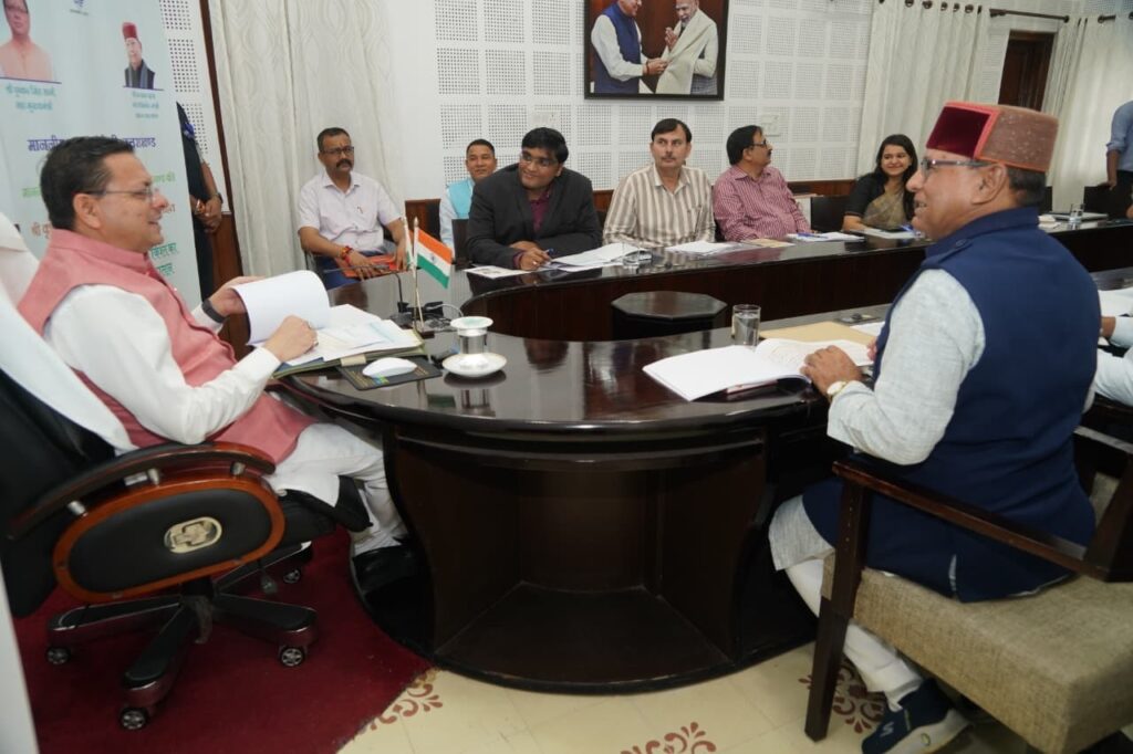 UttarakhandNews : मुख्यमंत्री ने 9 लाख 91 हजार 914 लाभार्थियों को जारी की सुरक्षा पेंशन UttarakhandNews